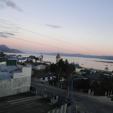 Hotel Mustapic Ushuaia Kültér fotó